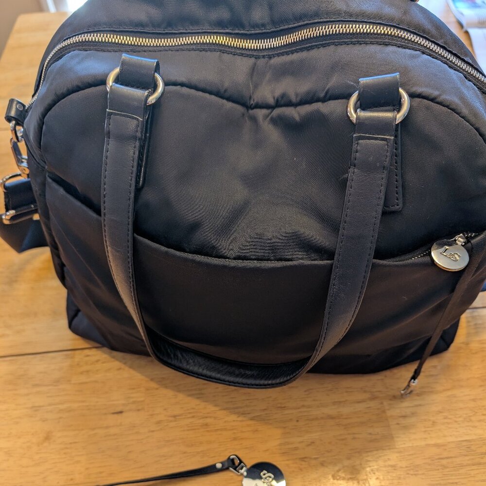 Lo & Sons O.G. Travel Bag Black Exterior / Silver Hardware / Lavender Interior